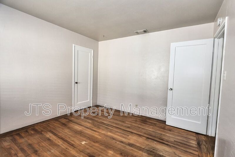Nice 2 bed Duplex Coming Available Now! property image