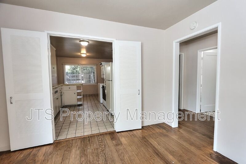 Nice 2 bed Duplex Coming Available Now! property image