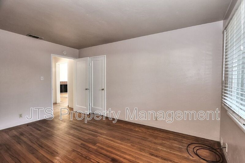 Nice 2 bed Duplex Coming Available Now! property image