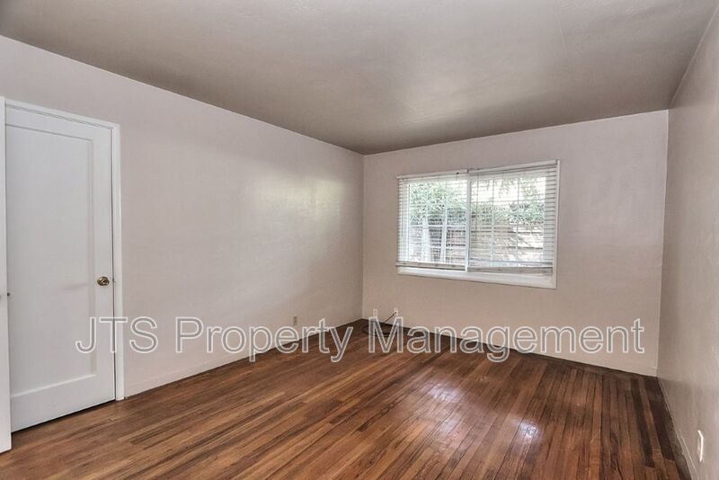 Nice 2 bed Duplex Coming Available Now! property image