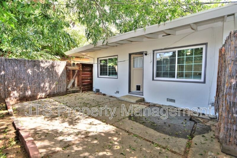 Nice 2 bed Duplex Coming Available Now! property image