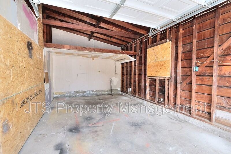 Nice 2 bed Duplex Coming Available Now! property image