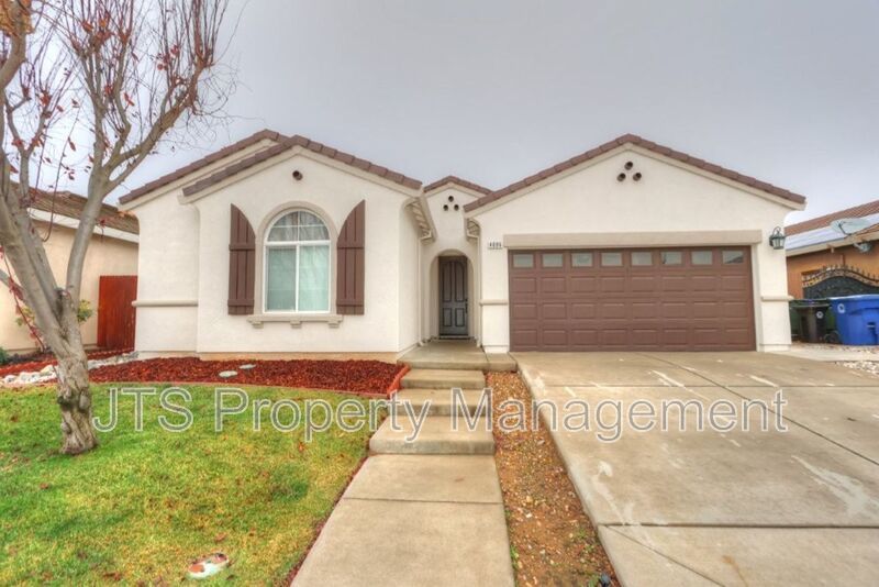 Gorgeous Single Story Home in Sunridge Park! property image