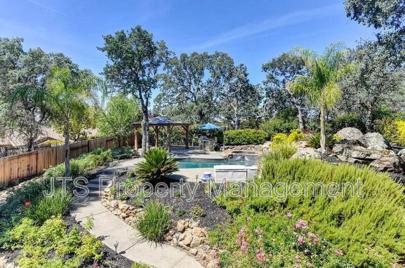 Luxury El Dorado Hills Estate with Resort-Style Backyard property image
