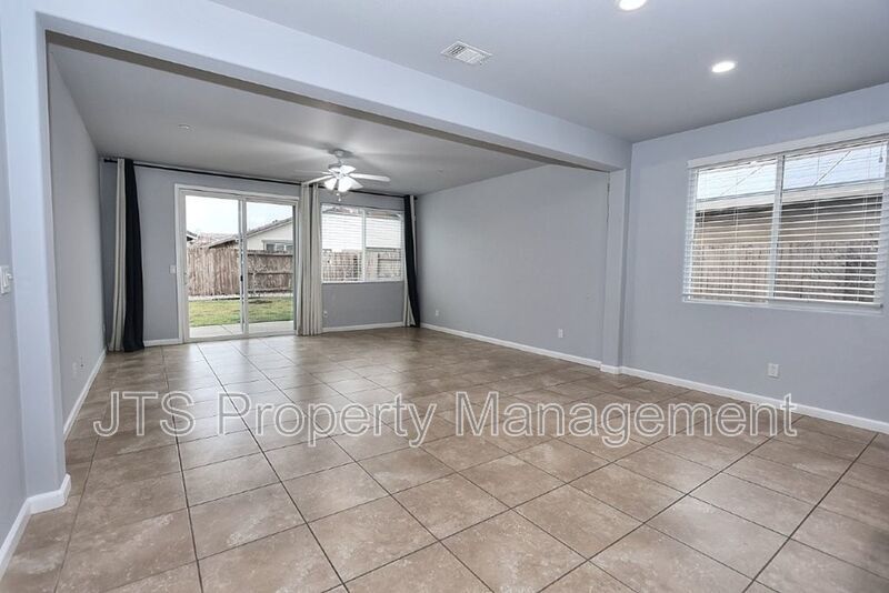 Gorgeous Single Story Home in Sunridge Park! property image