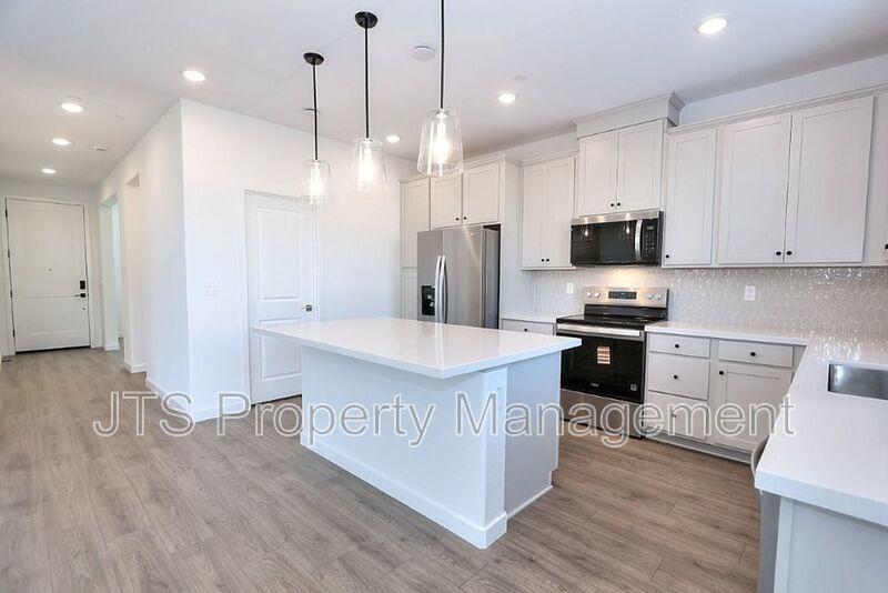 Beautiful West Roseville New Construction Home for Rent Now! property image