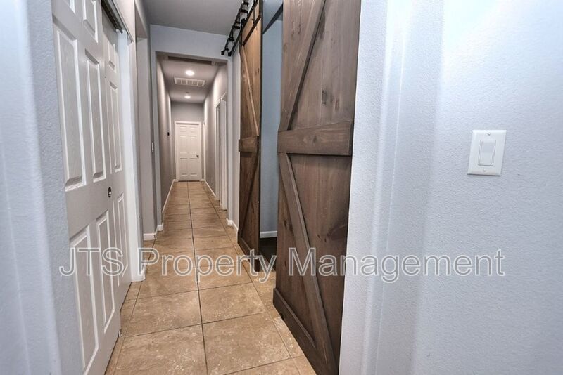 Gorgeous Single Story Home in Sunridge Park! property image