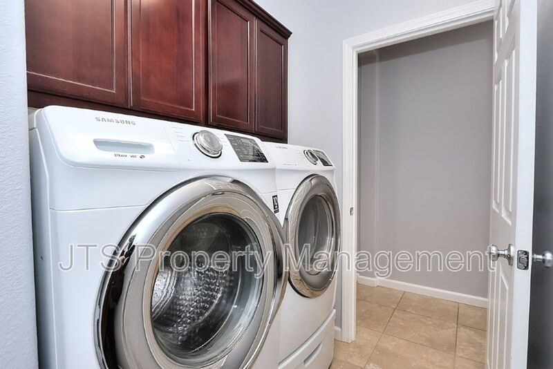 Gorgeous Single Story Home in Sunridge Park! property image