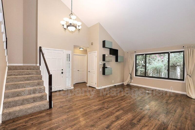 Incredible Gold River Home Steps from the American River Bike Trail! property image