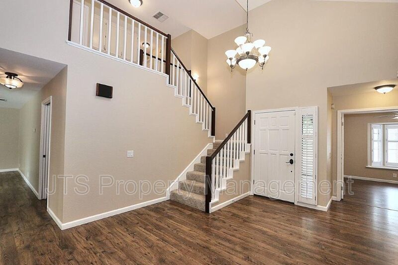 Incredible Gold River Home Steps from the American River Bike Trail! property image