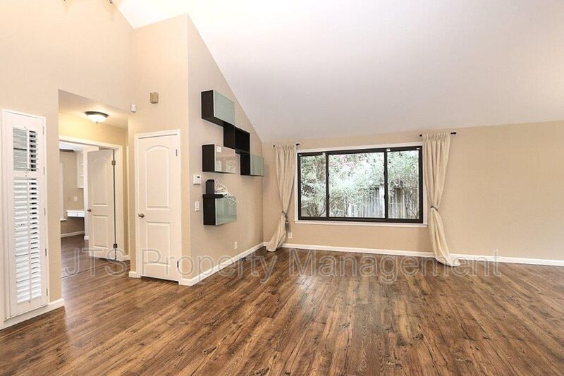 Incredible Gold River Home Steps from the American River Bike Trail! property image