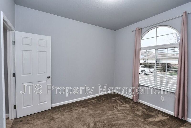 Gorgeous Single Story Home in Sunridge Park! property image