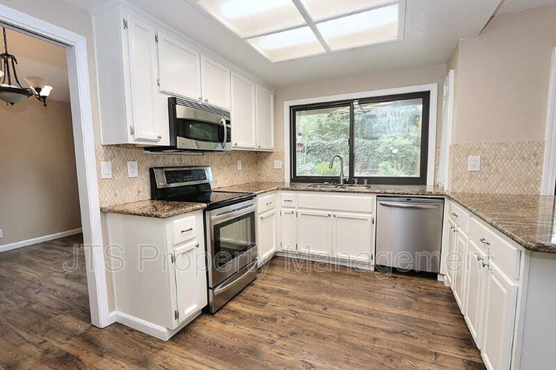 Incredible Gold River Home Steps from the American River Bike Trail! property image