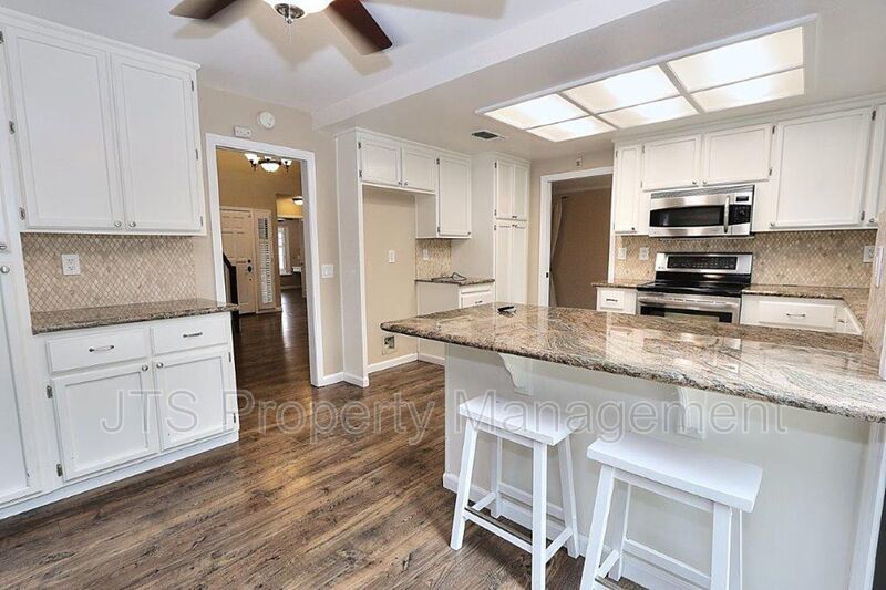 Incredible Gold River Home Steps from the American River Bike Trail! property image