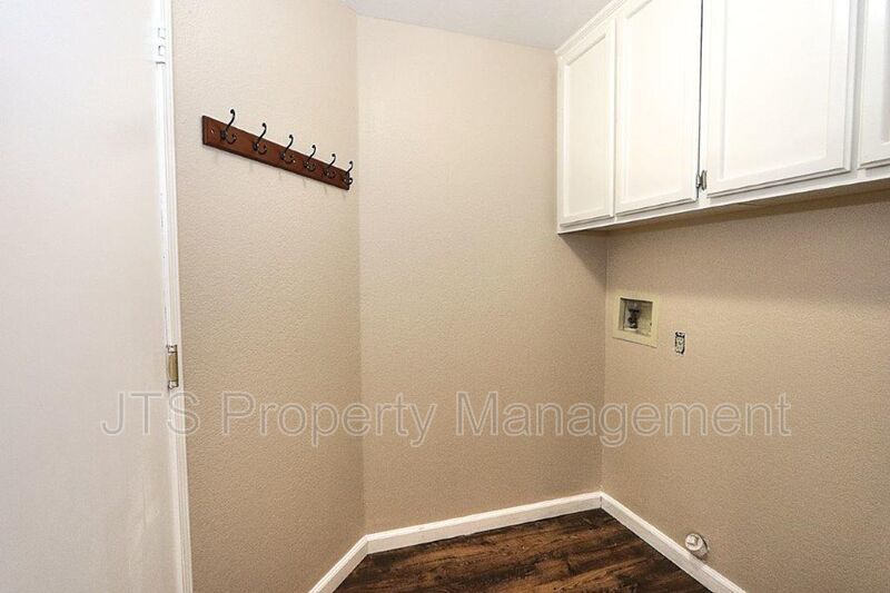 Incredible Gold River Home Steps from the American River Bike Trail! property image