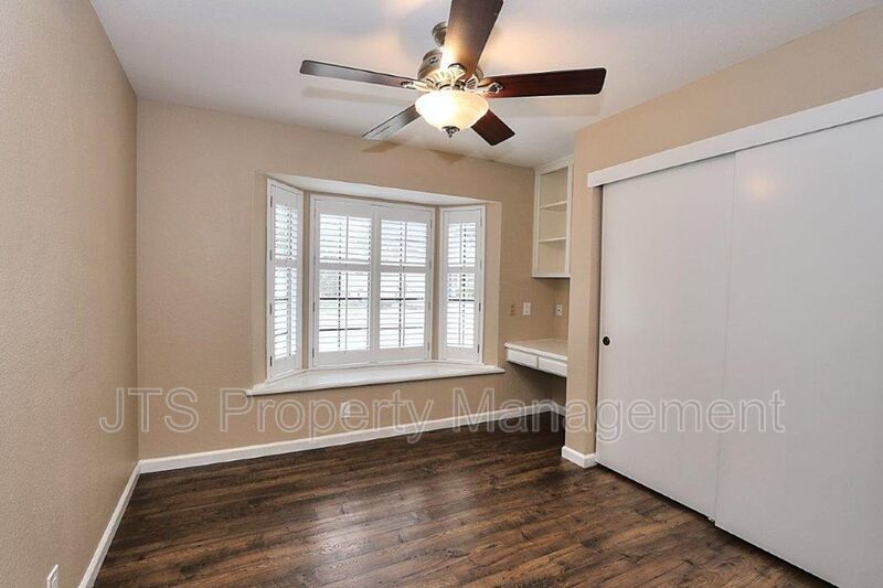 Incredible Gold River Home Steps from the American River Bike Trail! property image