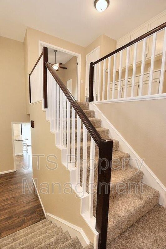 Incredible Gold River Home Steps from the American River Bike Trail! property image