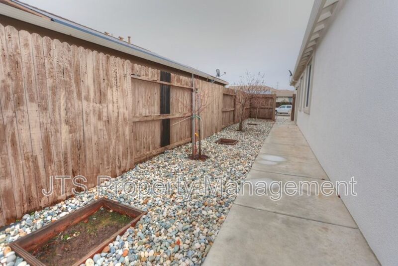 Gorgeous Single Story Home in Sunridge Park! property image