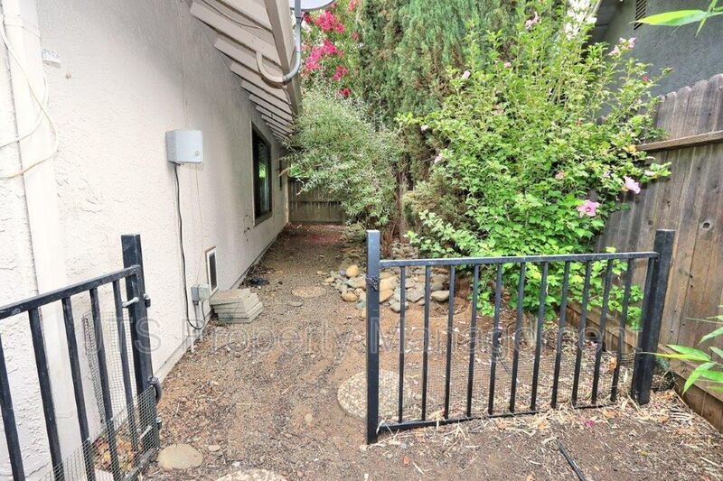 Incredible Gold River Home Steps from the American River Bike Trail! property image