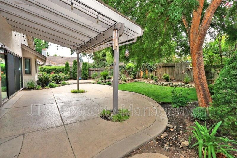 Incredible Gold River Home Steps from the American River Bike Trail! property image