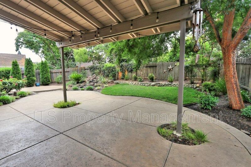 Incredible Gold River Home Steps from the American River Bike Trail! property image