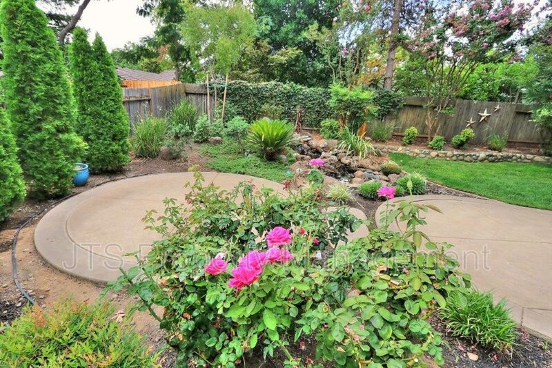 Incredible Gold River Home Steps from the American River Bike Trail! property image