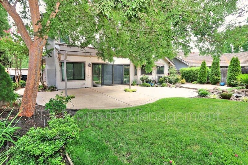 Incredible Gold River Home Steps from the American River Bike Trail! property image