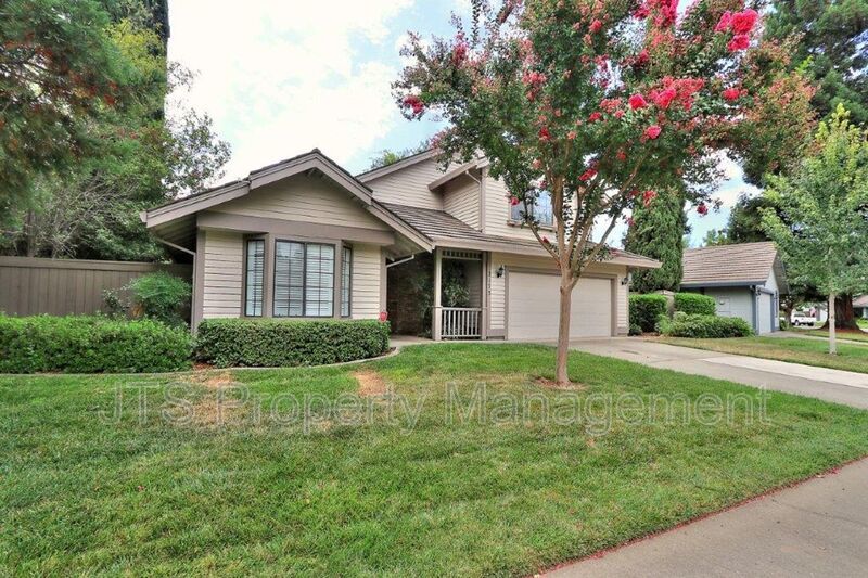 Incredible Gold River Home Steps from the American River Bike Trail! property image