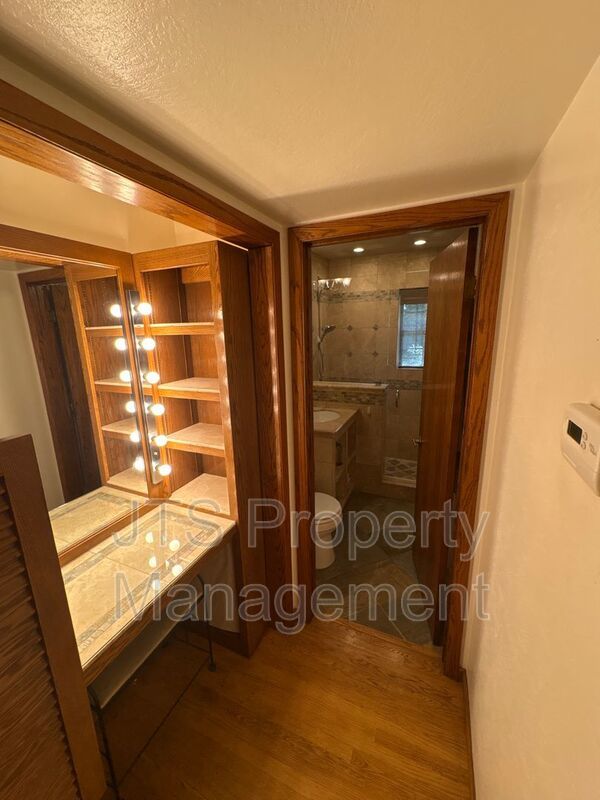 Beautiful Carmichael Home in Established Neighborhood for Rent! property image