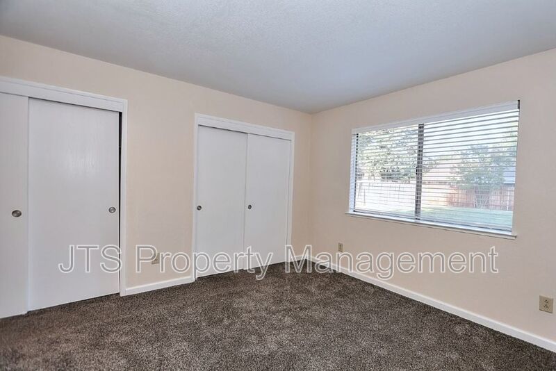 Updated Home With an Expansive Backyard! property image