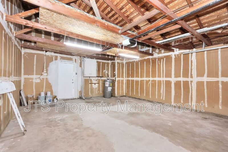 Updated Home With an Expansive Backyard! property image