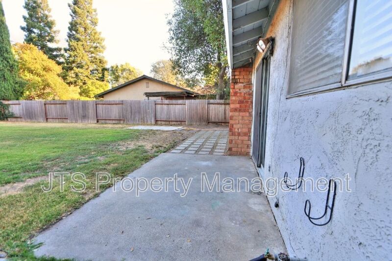Updated Home With an Expansive Backyard! property image