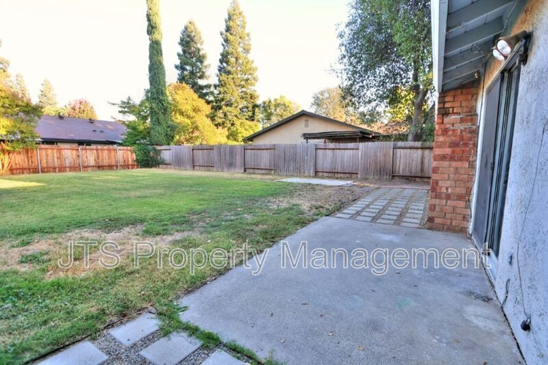 Updated Home With an Expansive Backyard! property image