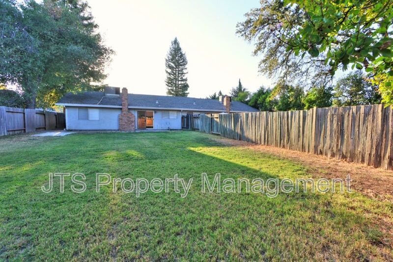 Updated Home With an Expansive Backyard! property image
