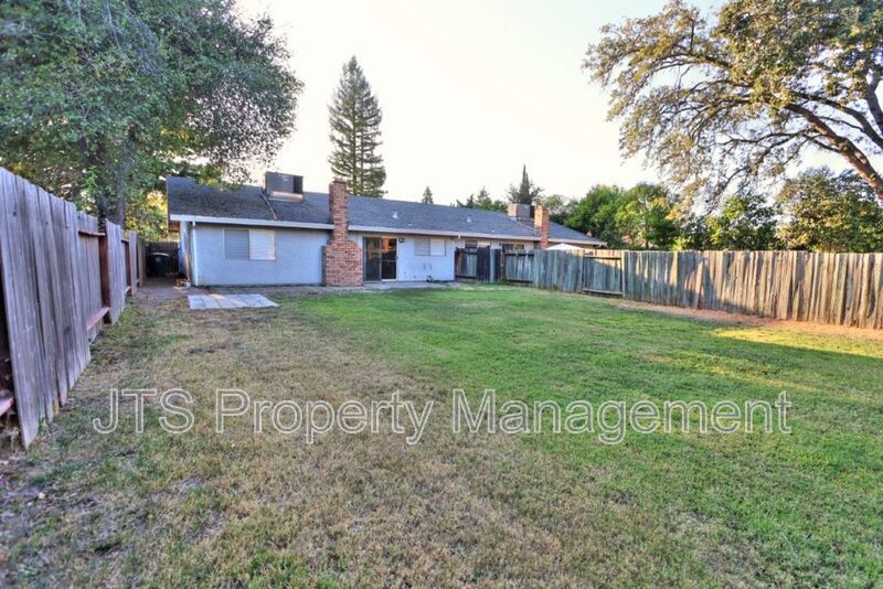 Updated Home With an Expansive Backyard! property image