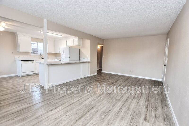 Remodeled Upstairs Apartment in Folsom Coming Soon! property image