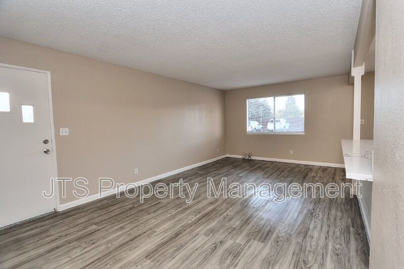 Remodeled Upstairs Apartment in Folsom Coming Soon! property image