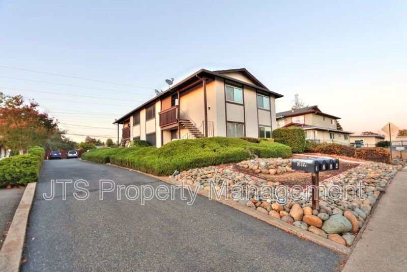Remodeled Upstairs Apartment in Folsom Coming Soon! property image