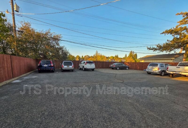 Remodeled Upstairs Apartment in Folsom Coming Soon! property image
