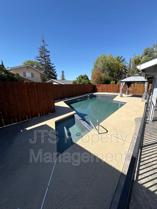 Resort-Style Retreat in Rancho Cordova for Rent property image