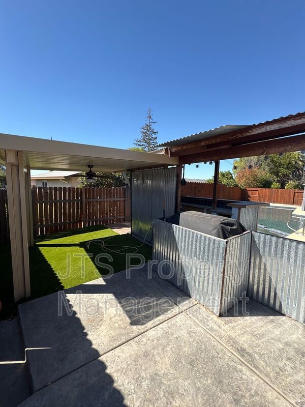 Resort-Style Retreat in Rancho Cordova for Rent property image