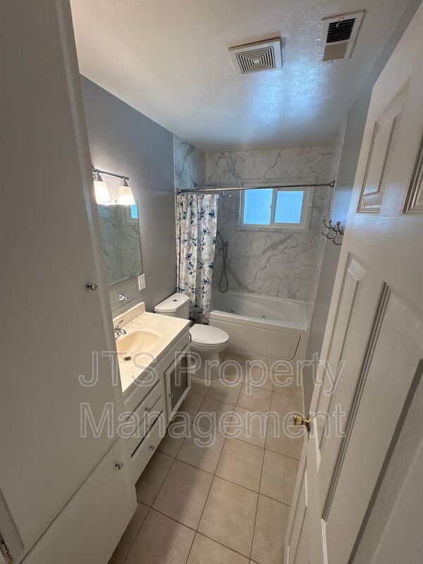 Resort-Style Retreat in Rancho Cordova for Rent property image