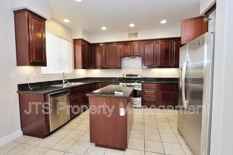 Beautifully Natomas Home in Great Community for Rent. property image