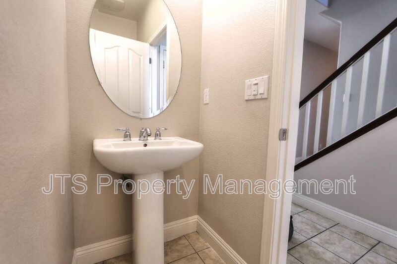 Beautifully Natomas Home in Great Community for Rent. property image