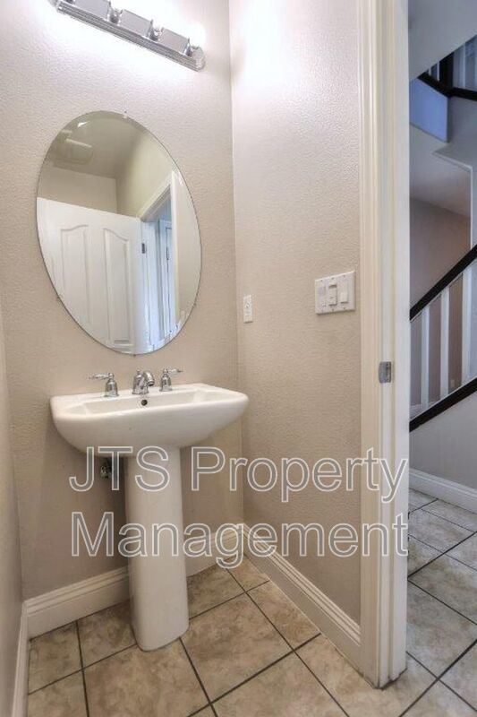 Beautifully Natomas Home in Great Community for Rent. property image