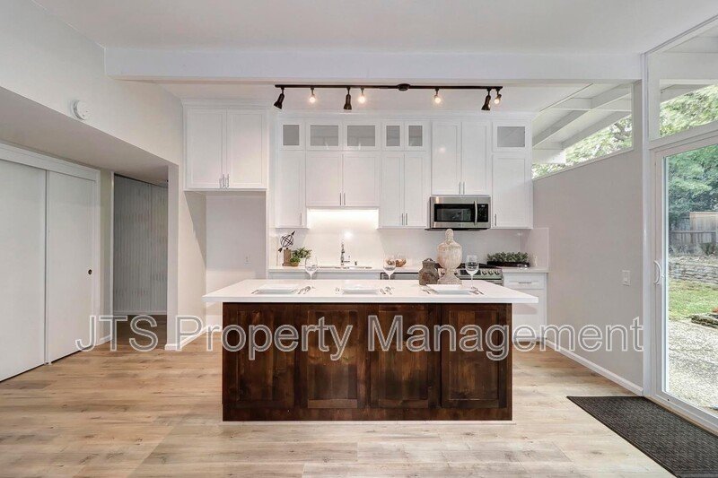 Stunning Streng Style Modern Home coming soon! property image