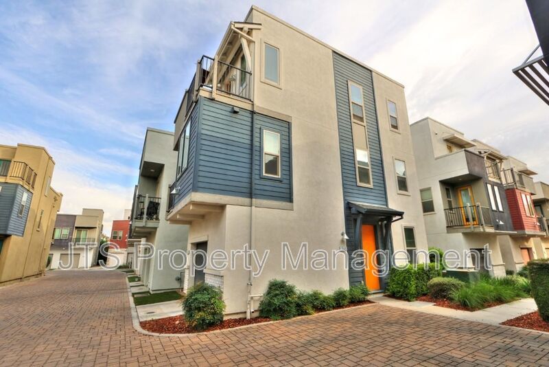Beautiful Townhome Style Property for Rent! property image
