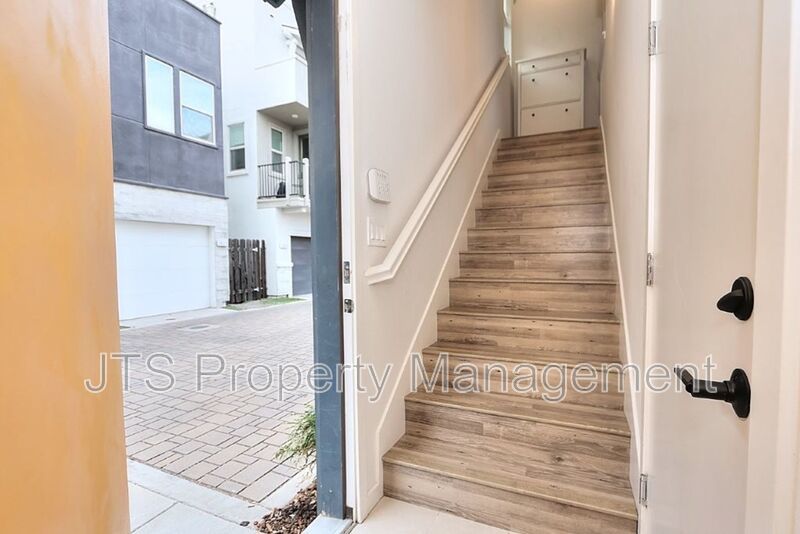 Beautiful Townhome Style Property for Rent! property image