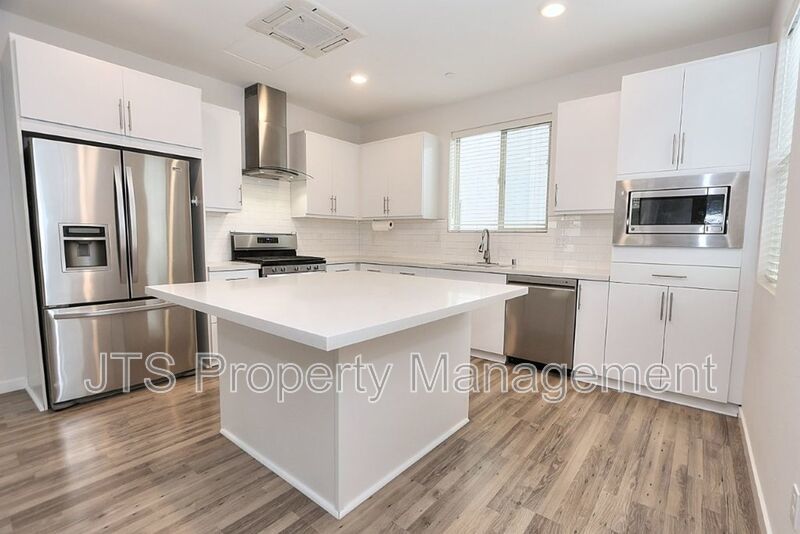 Beautiful Townhome Style Property for Rent! property image