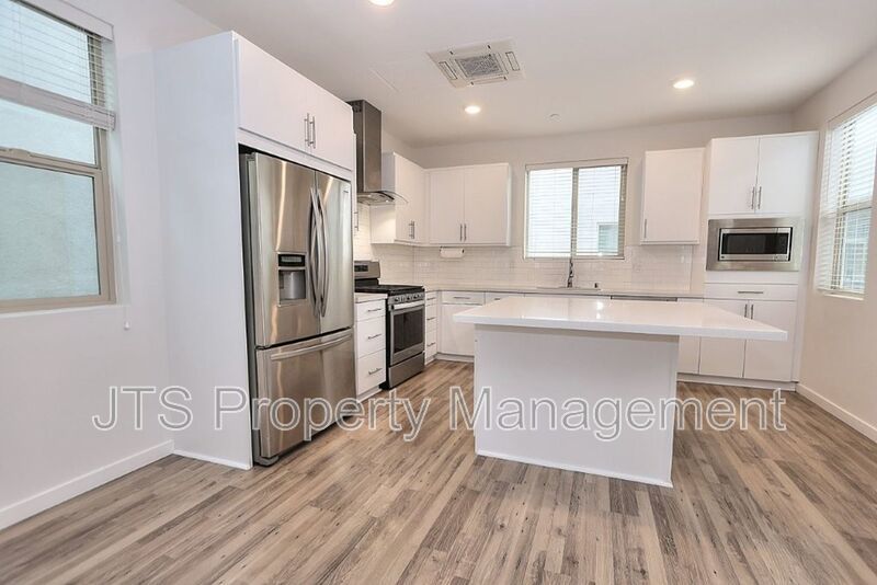 Beautiful Townhome Style Property for Rent! property image